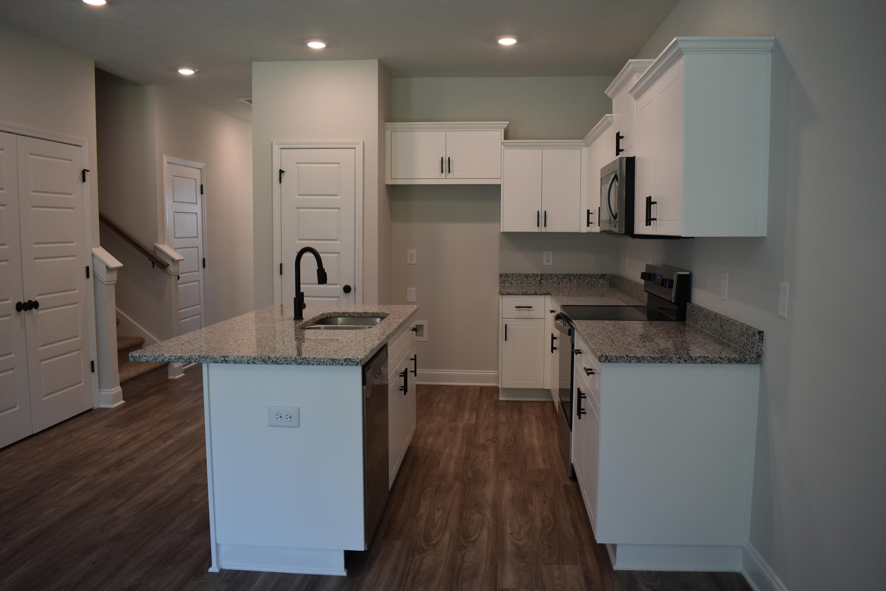 4135 Beautiful Pond Park