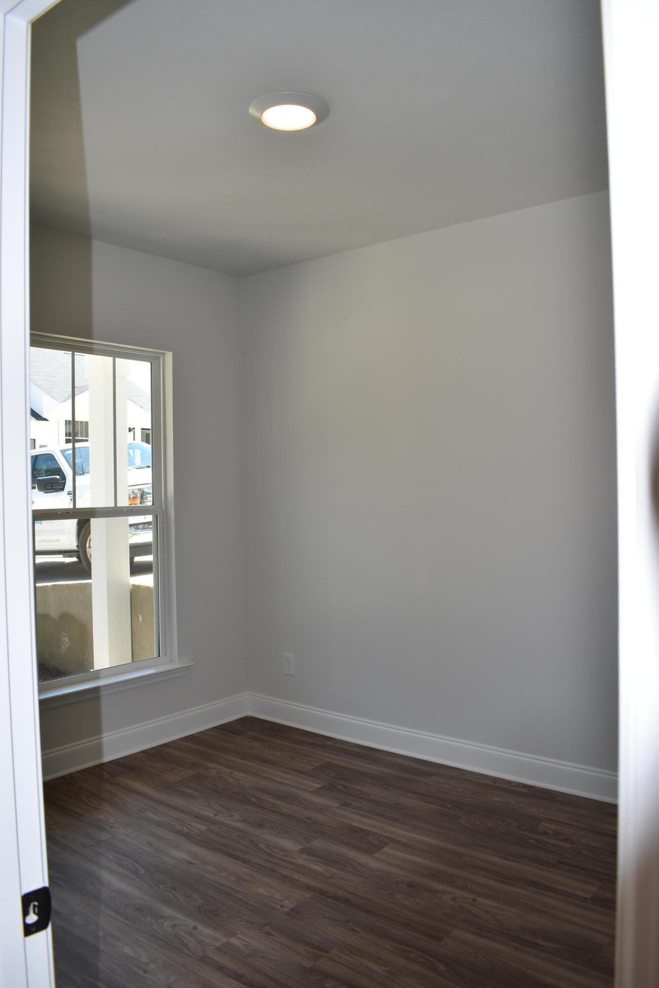 4135 Beautiful Pond Park