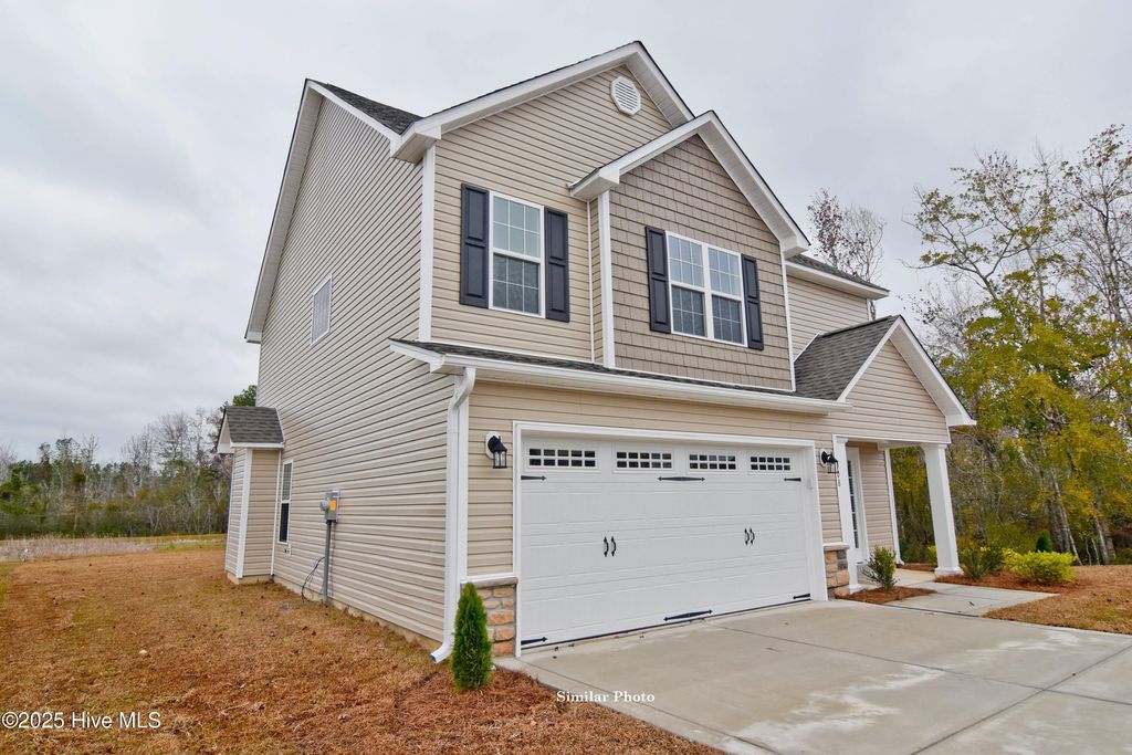 Photo of 912 Miranda Court, Jacksonville, NC 28546 (MLS # 100531919)