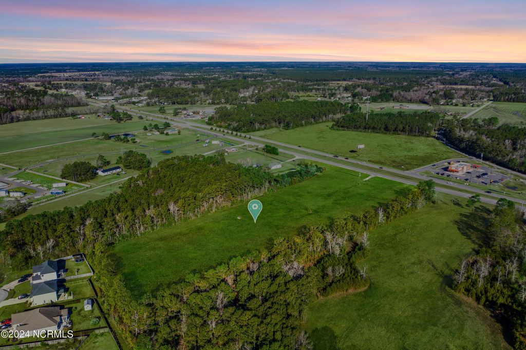 Photo of 4178 Freedom Way, Hubert, NC 28539 (MLS # 100422762)