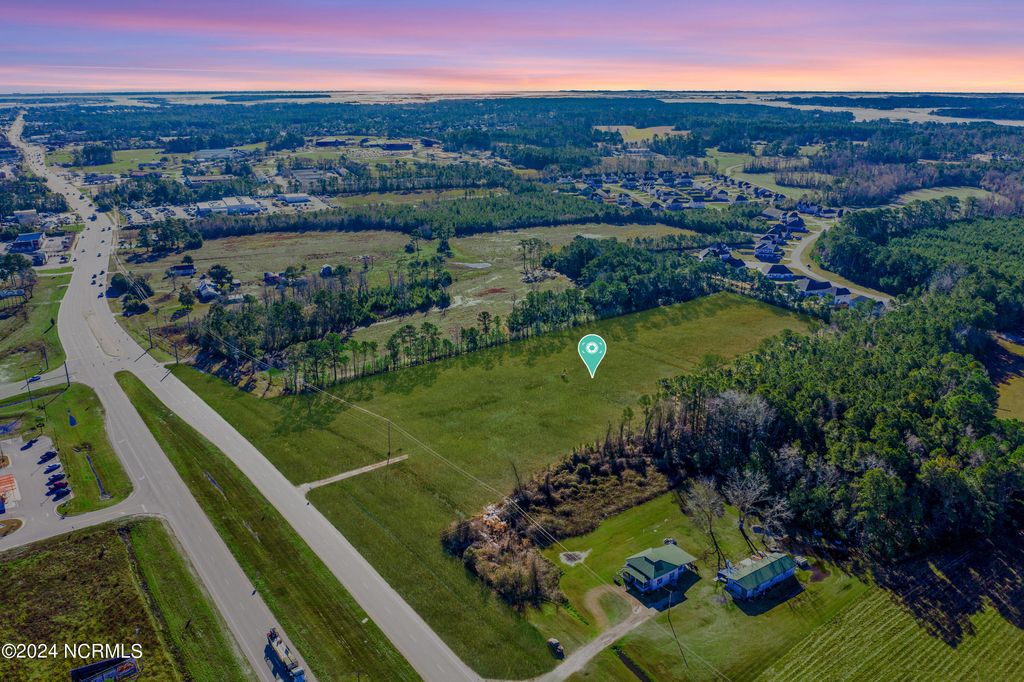 Photo of 4178 Freedom Way, Hubert, NC 28539 (MLS # 100422762)