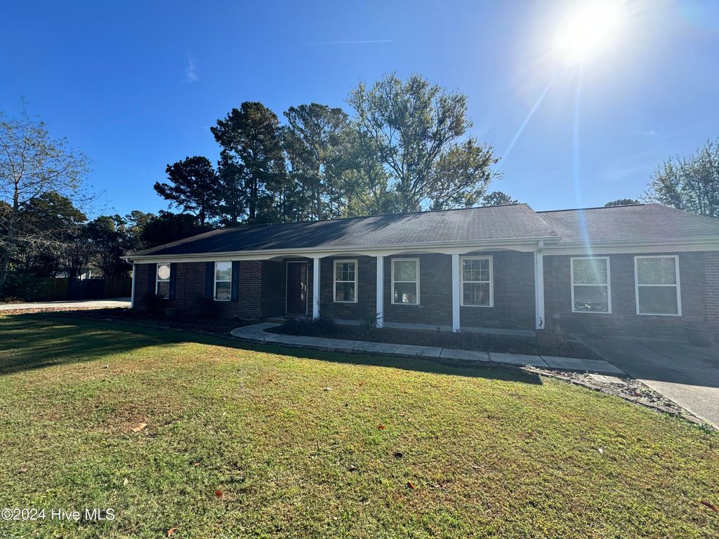 Photo of 107 Plantation Boulevard, Jacksonville, NC 28540 (MLS # 100544175)