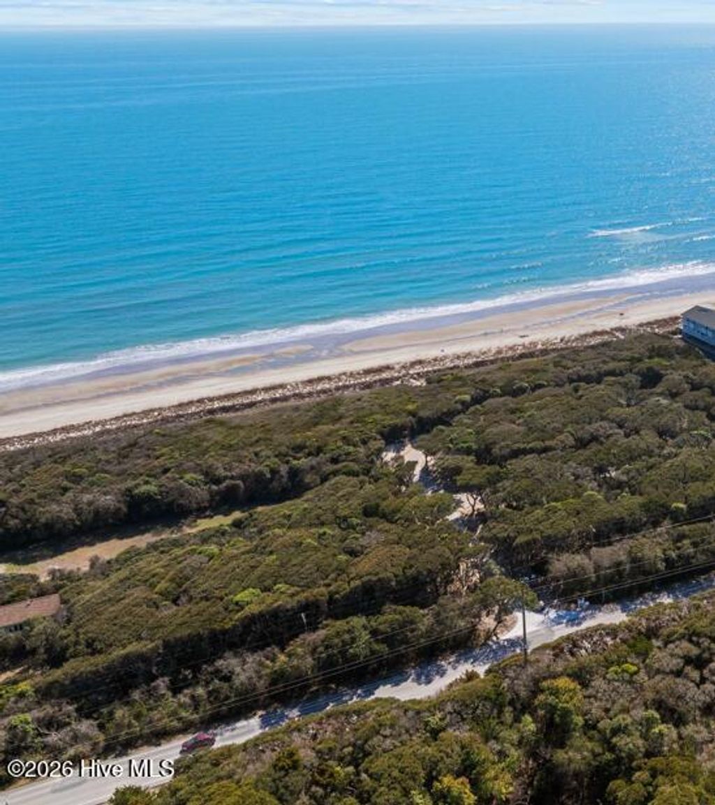 Photo of 101 Roosevelt Reserve Park Place, Pine Knoll Shores, NC 28512 (MLS # 100560466)