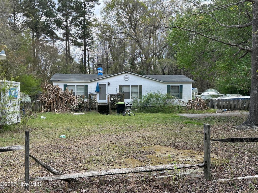 Photo of 219 Lanier Avenue, Rocky Point, NC 28457 (MLS # 100562872)