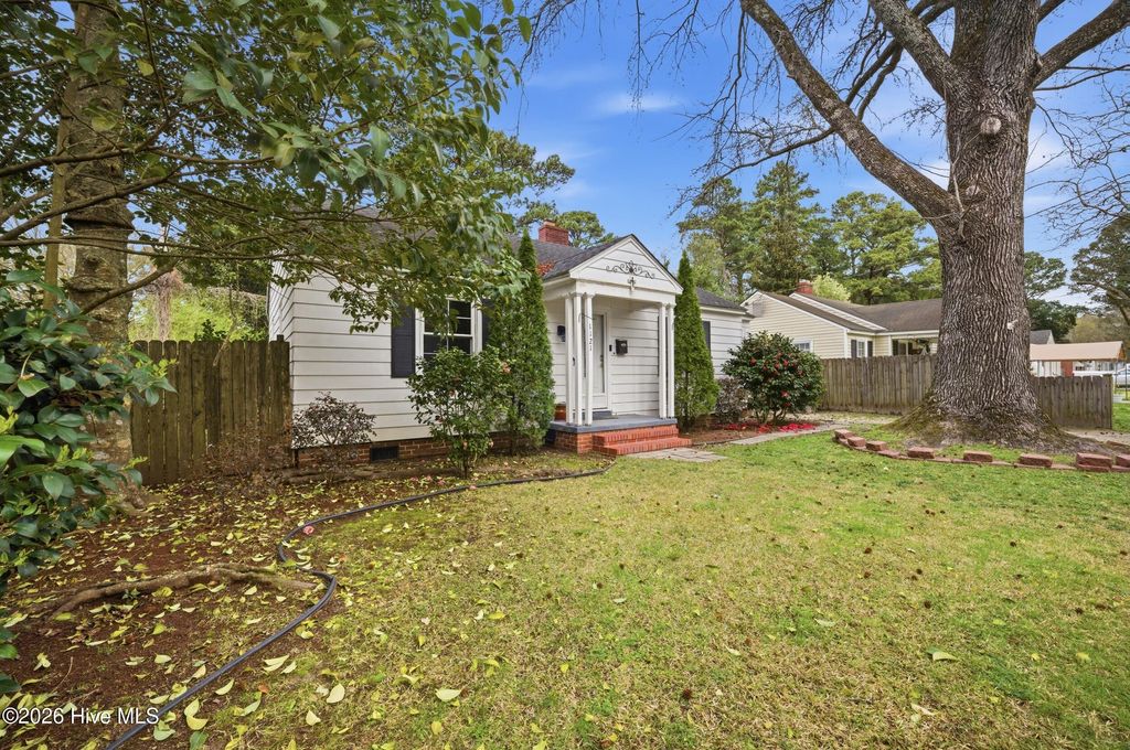 Photo of 1121 W Williams Circle, Elizabeth City, NC 27909 (MLS # 100561218)