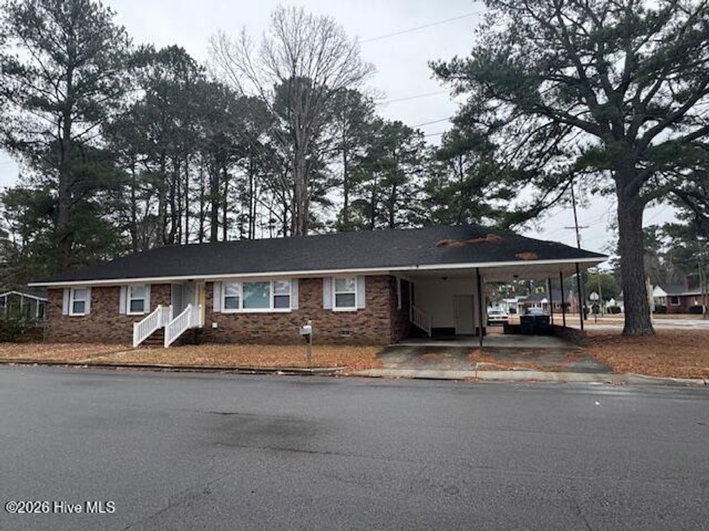 Photo of 521 N Fairview Road, Rocky Mount, NC 27801 (MLS # 100551318)