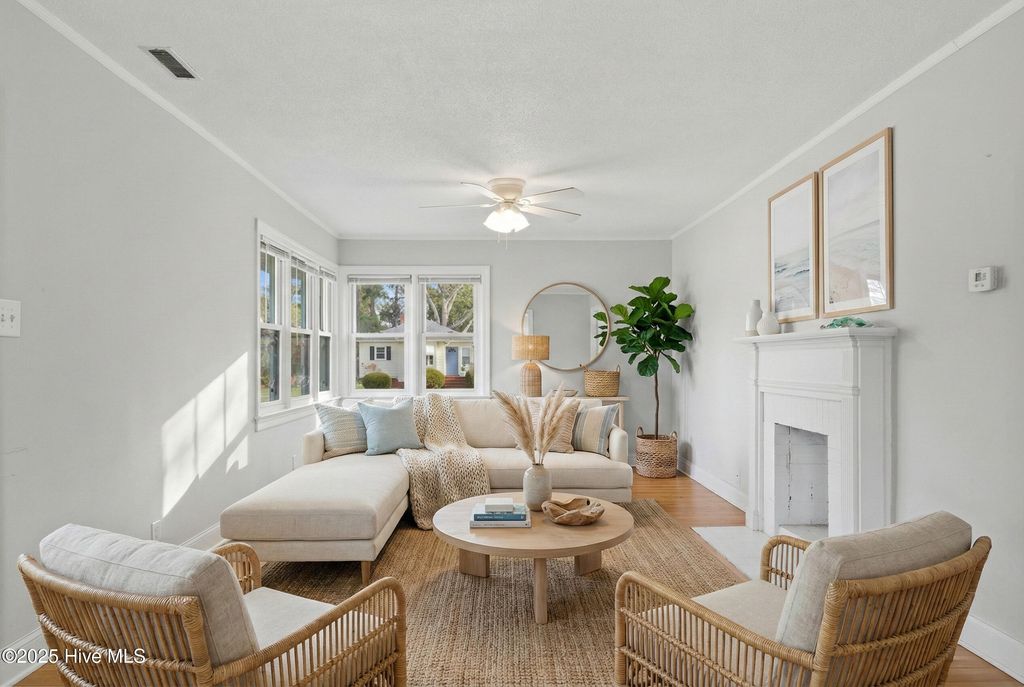 Photo of 105 N 25th Street, Wilmington, NC 28405 (MLS # 100544721)