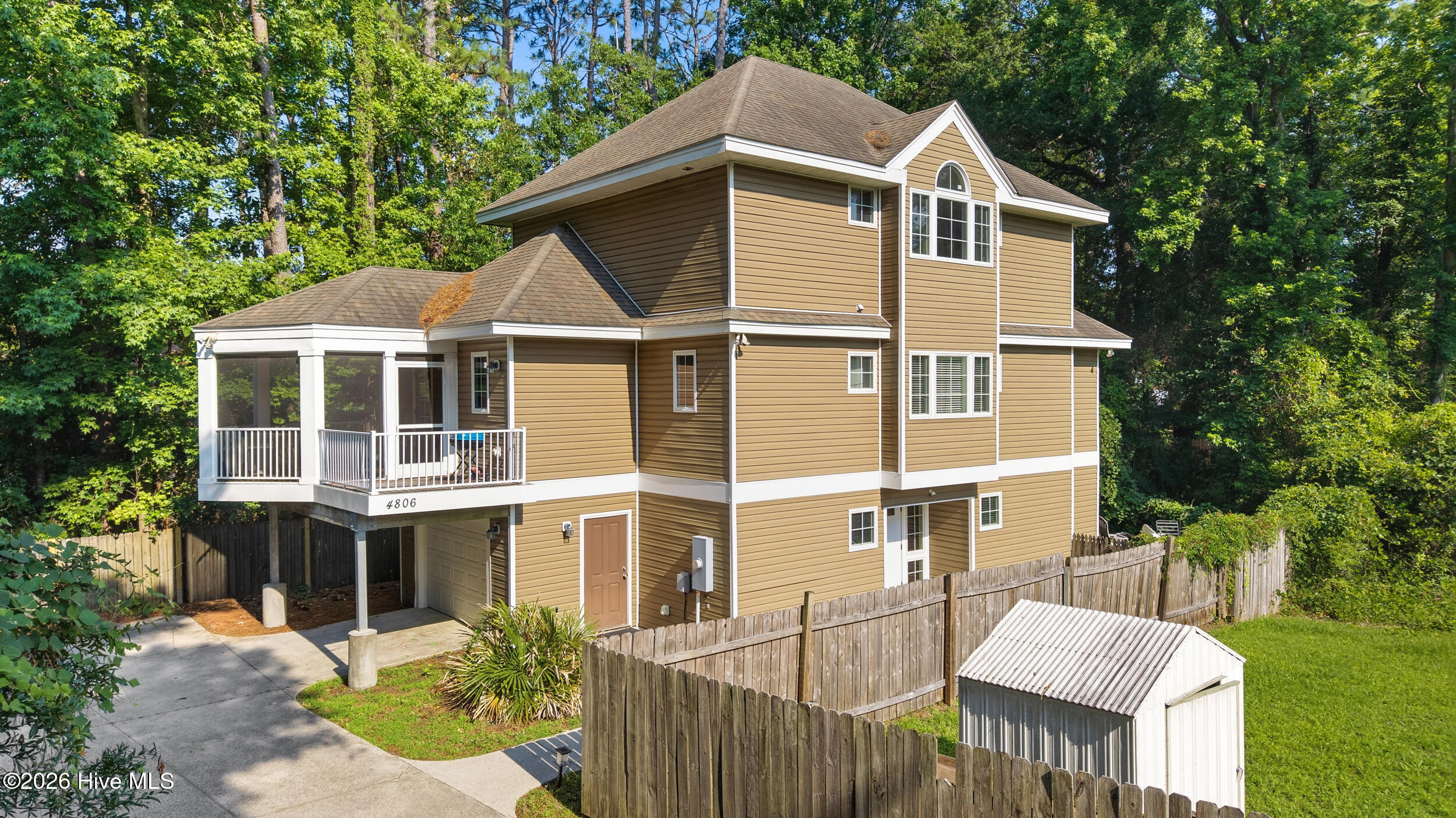 4806 Collegiate Drive