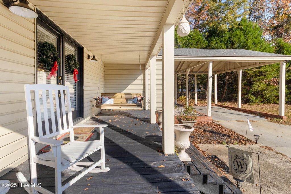 Photo of 813 James Street, Whiteville, NC 28472 (MLS # 100542447)