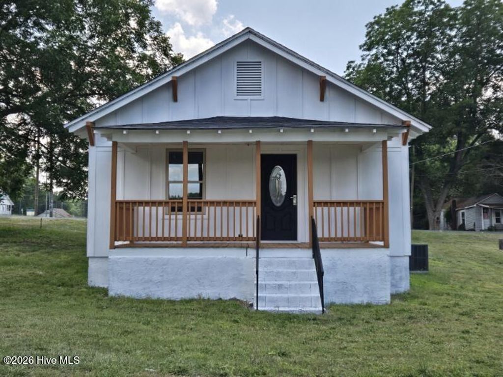 Photo of 124 Aleo 9th Avenue, Rockingham, NC 28379 (MLS # 100581406)