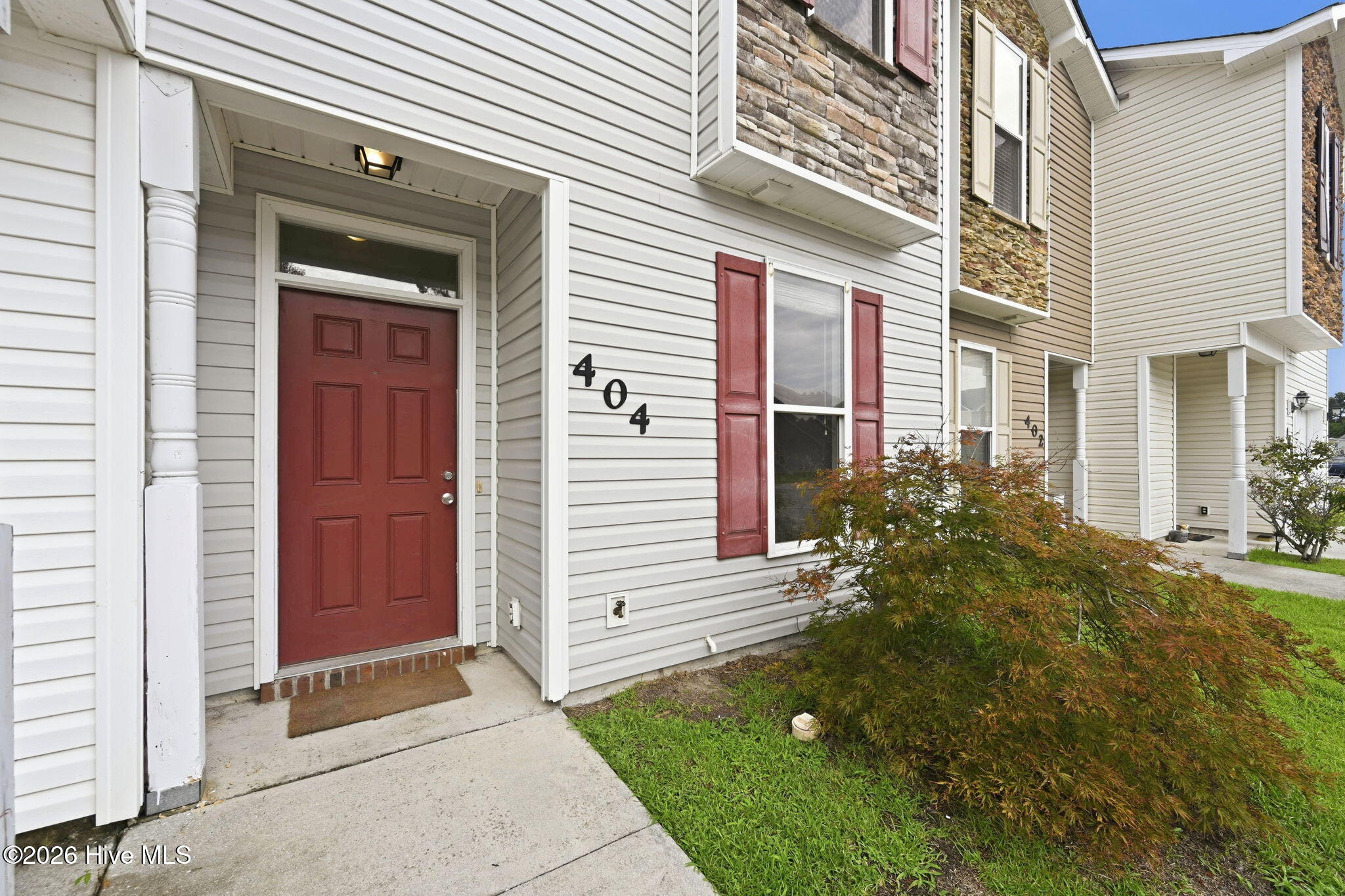 404 Glenhaven Lane
