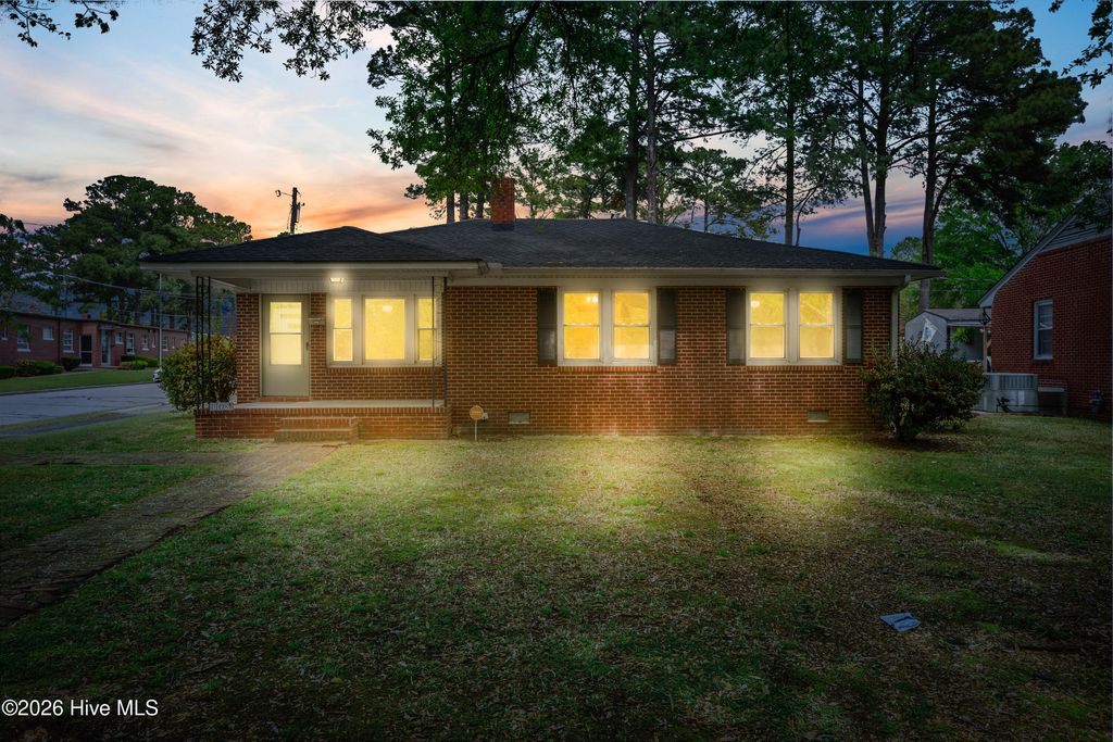 Photo of 1108 Speight Street, Tarboro, NC 27886 (MLS # 100566337)