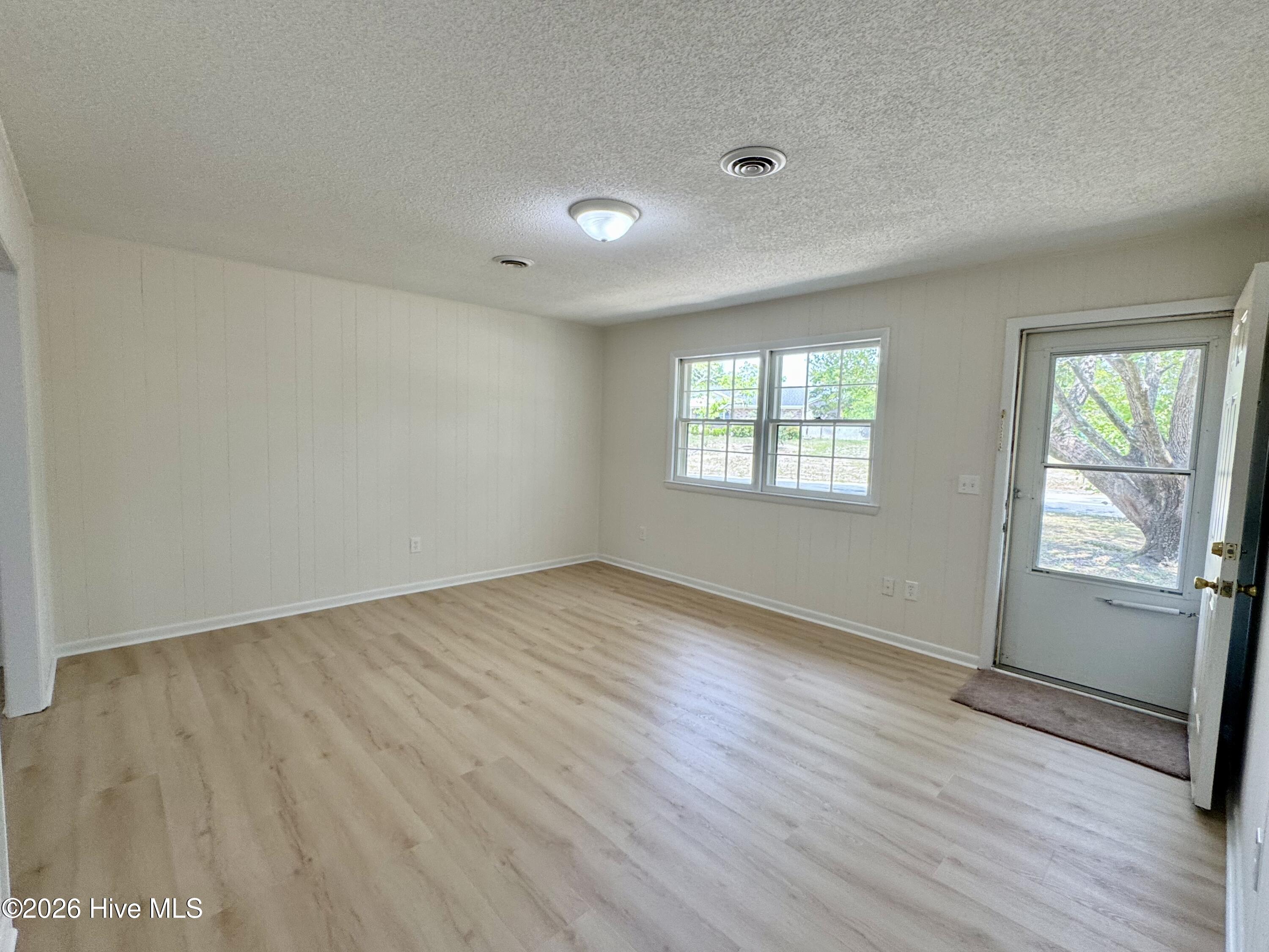 438 Sausalito Drive