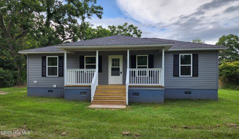 Homes For Sale - 711 Smith Lane<br/> Bolton, NC 28423