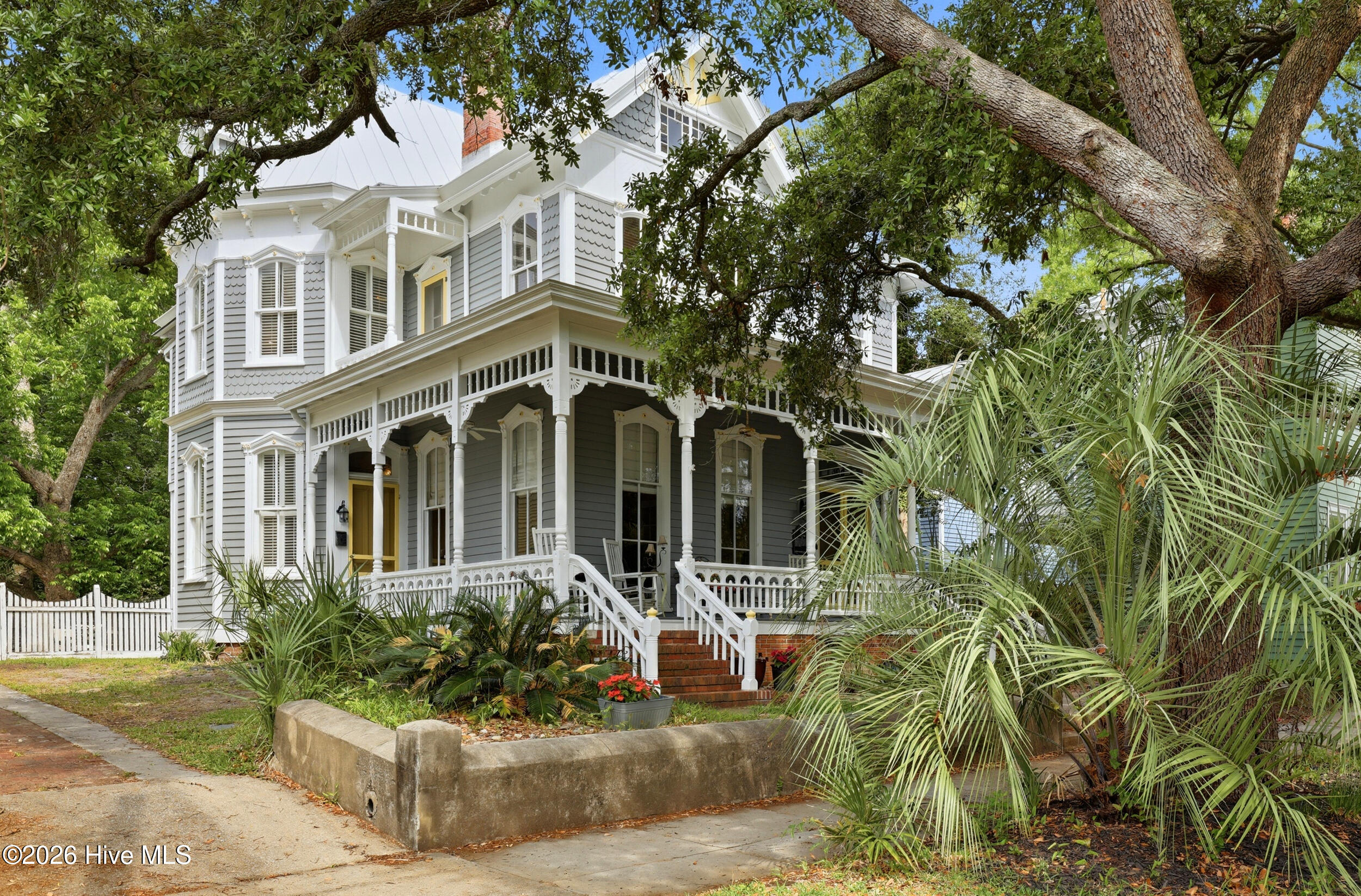 306 S 4th Street