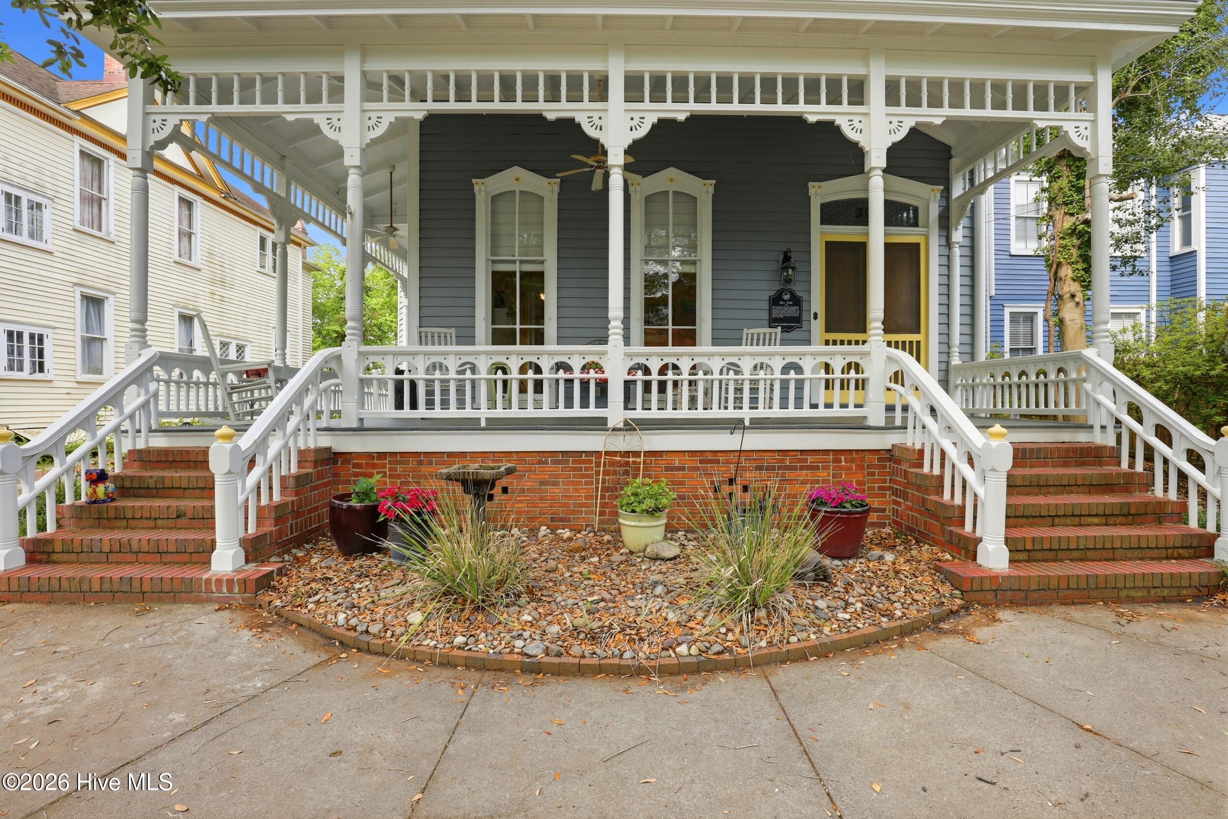 306 S 4th Street