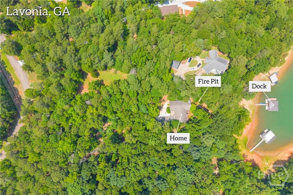 Photo of 102 Pine Tree Trace, Lavonia, GA 30553 (MLS # CL359544)