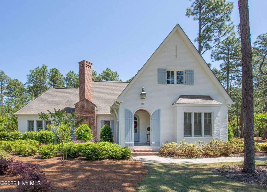 Photo of 117 Chanticleer Drive, Pinehurst, NC 28374 (MLS # 100572399)