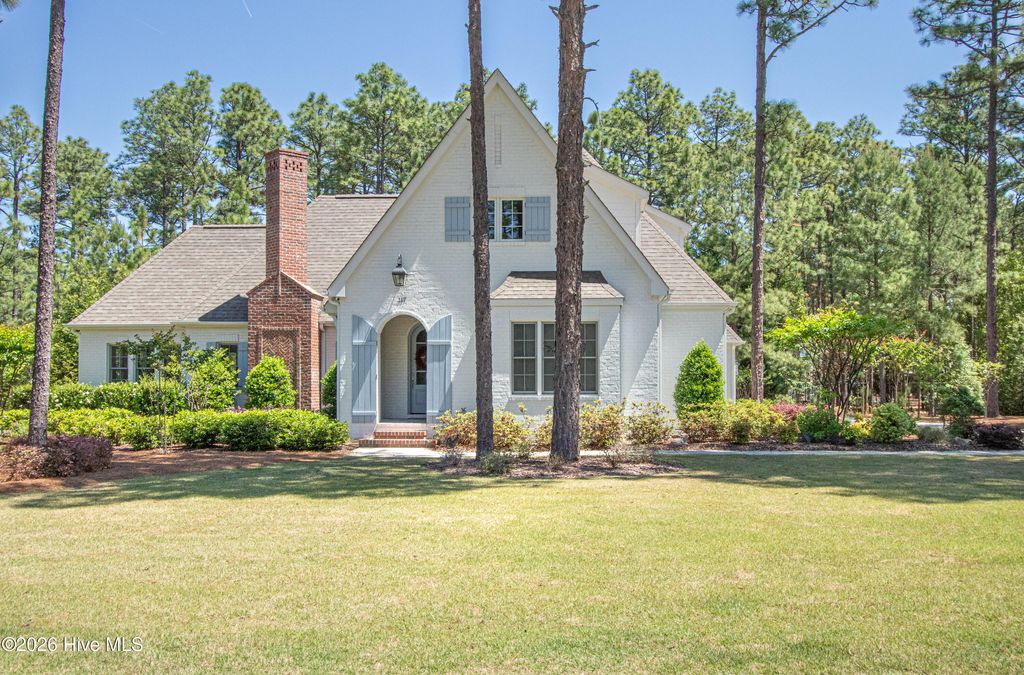 Photo of 117 Chanticleer Drive, Pinehurst, NC 28374 (MLS # 100572399)