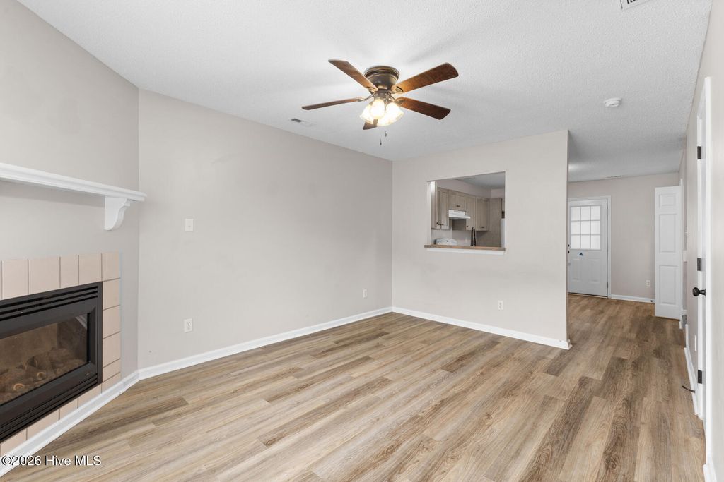 Photo of 893 W Pueblo Drive, Jacksonville, NC 28546 (MLS # 100589555)