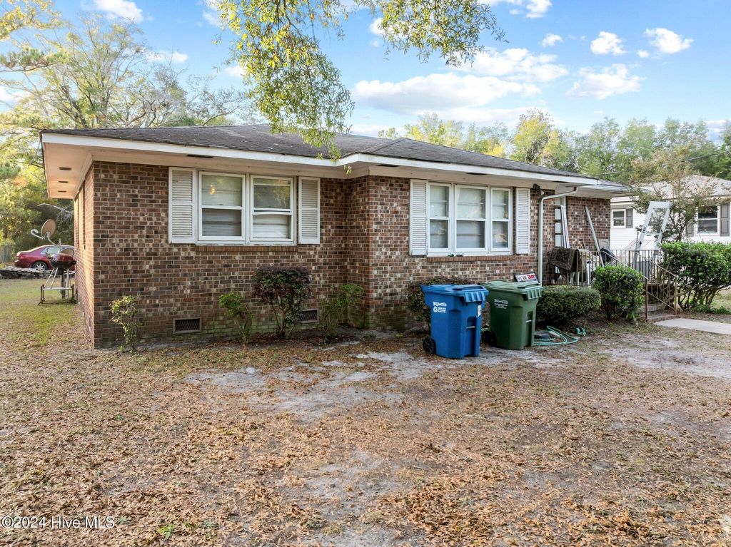 Photo of 2728 Worth Drive, Wilmington, NC 28412 (MLS # 100565417)