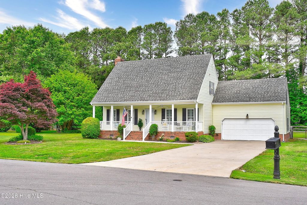 Photo of 132 South Street, Moyock, NC 27958 (MLS # 100570471)