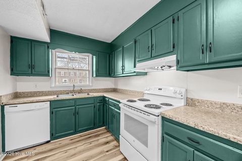 Tiny photo for 115 King George Court, Jacksonville, NC 28546 (MLS # 100555869)