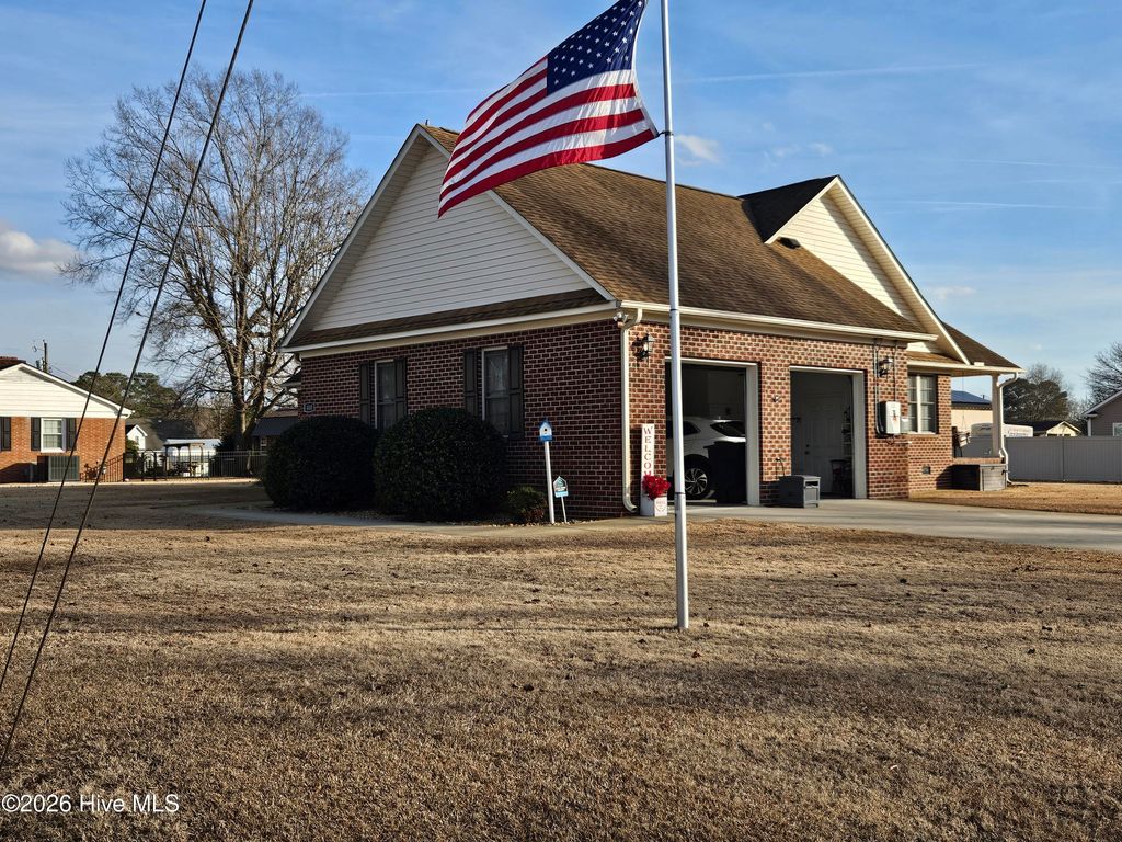 Photo of 400 Grove Street, Clinton, NC 28328 (MLS # 100547613)