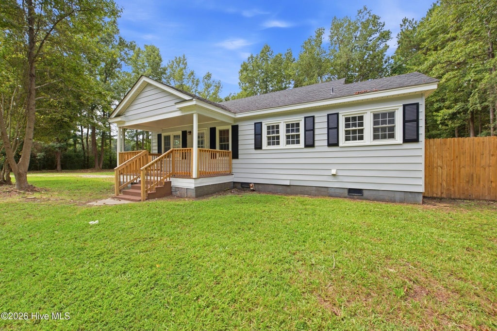 Photo of 16995 Us Highway 421, Burgaw, NC 28425 (MLS # 100605052)