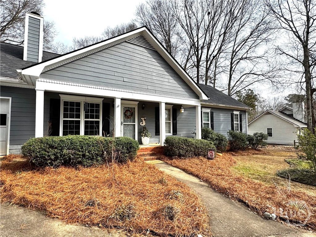Photo of 135 Pettit Lane, Athens, GA 30605 (MLS # CL349459)