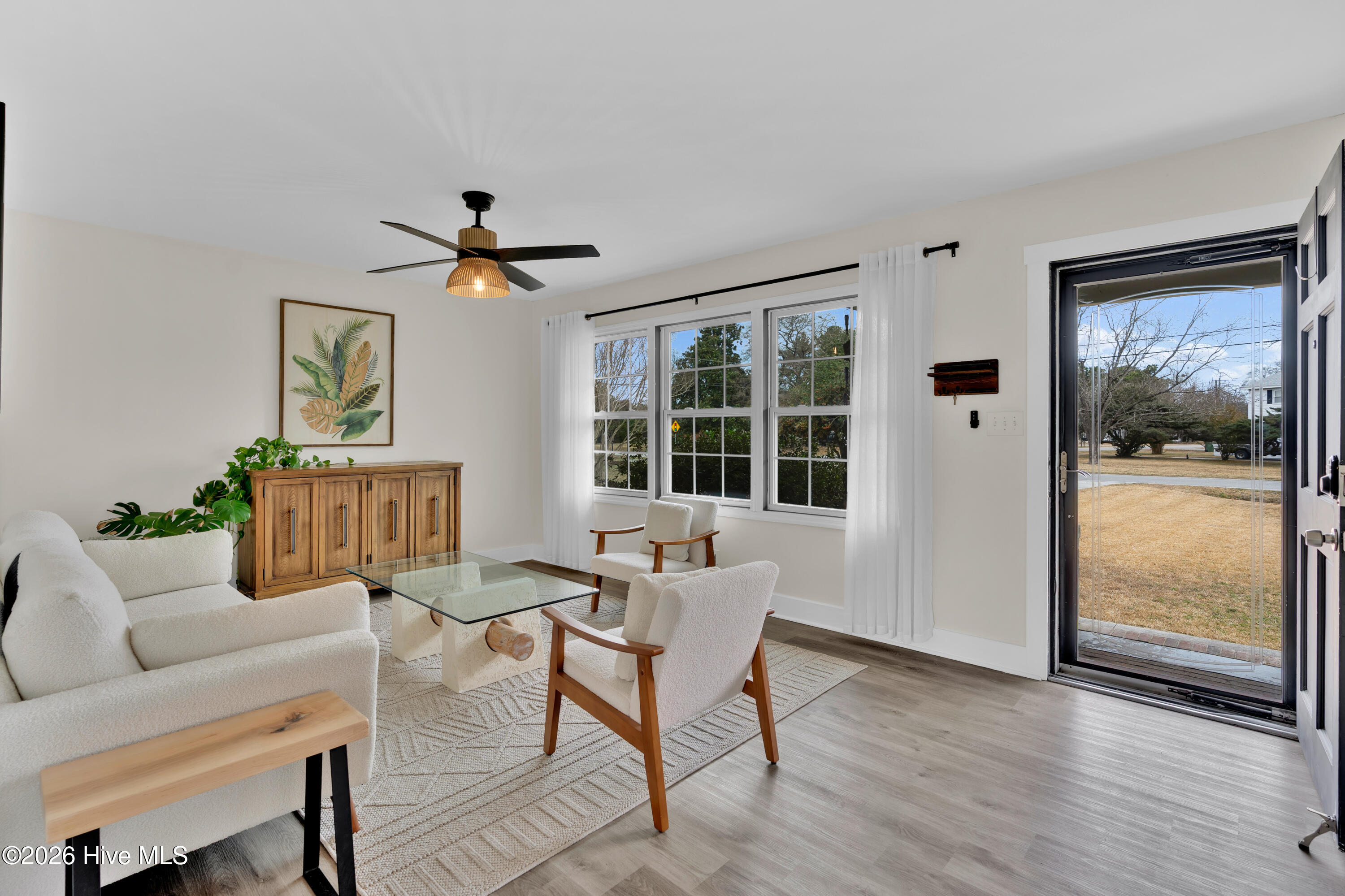 106 Green Meadows Drive