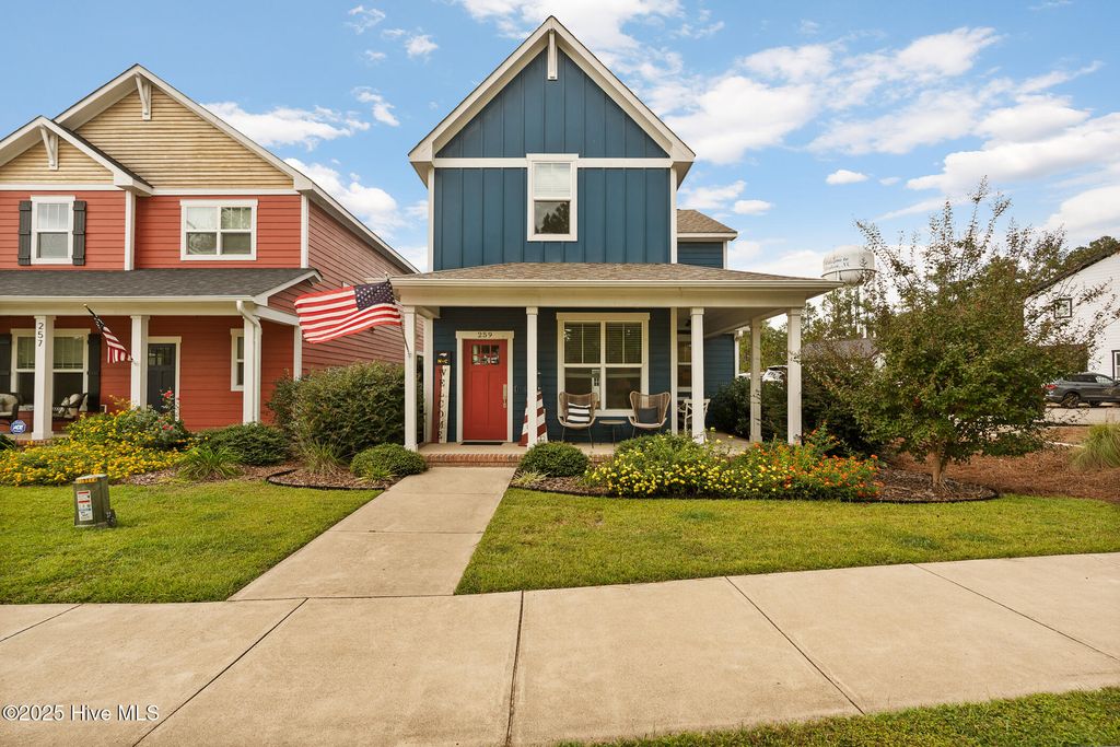 Photo of 259 Legacy Lakes Way, Aberdeen, NC 28315 (MLS # 100554392)