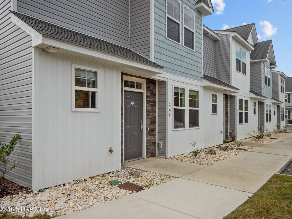 Photo of 266 Sandy Cove Lane, Sneads Ferry, NC 28460 (MLS # 100486624)