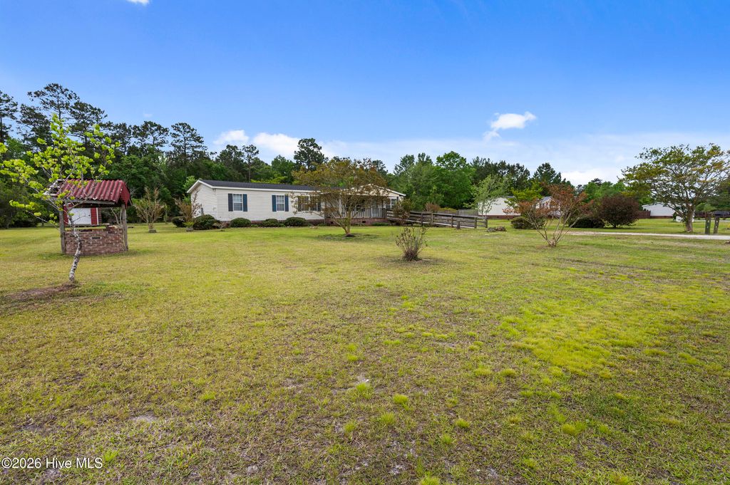 Photo of 101 Aberdeen Lane, Jacksonville, NC 28540 (MLS # 100568430)