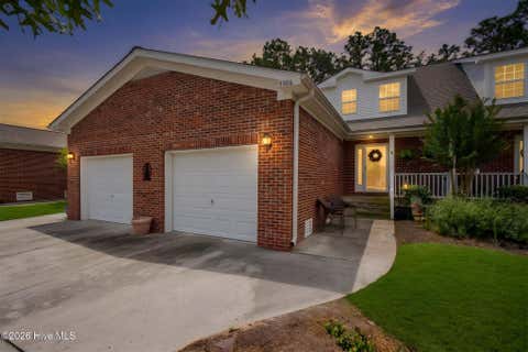Townhouse For Sale - 9306 Long Putt Court<br/> New Hanover County, Wilmington, NC 28412