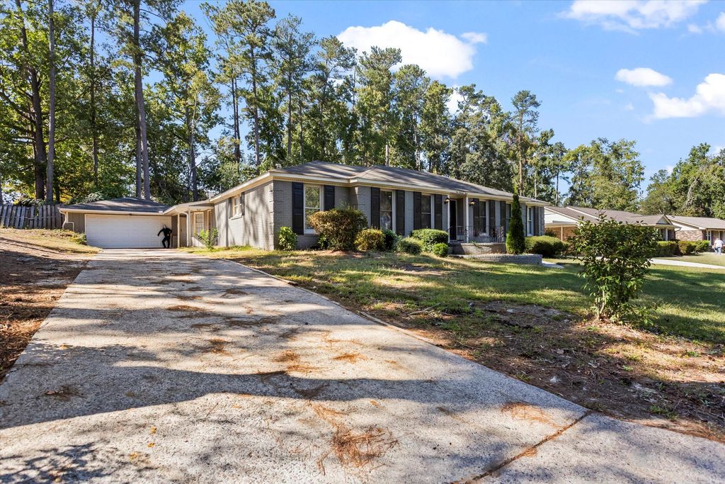Photo of 103 Dresden Drive, Martinez, GA 30907 (MLS # 548397)