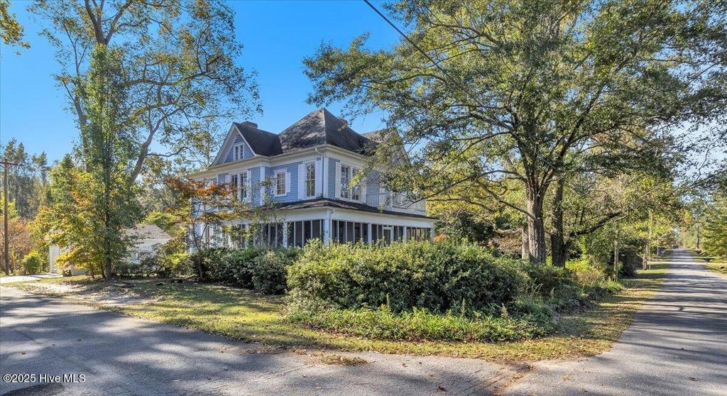 Photo of 201 W Main Street, Atkinson, NC 28421 (MLS # 100538101)