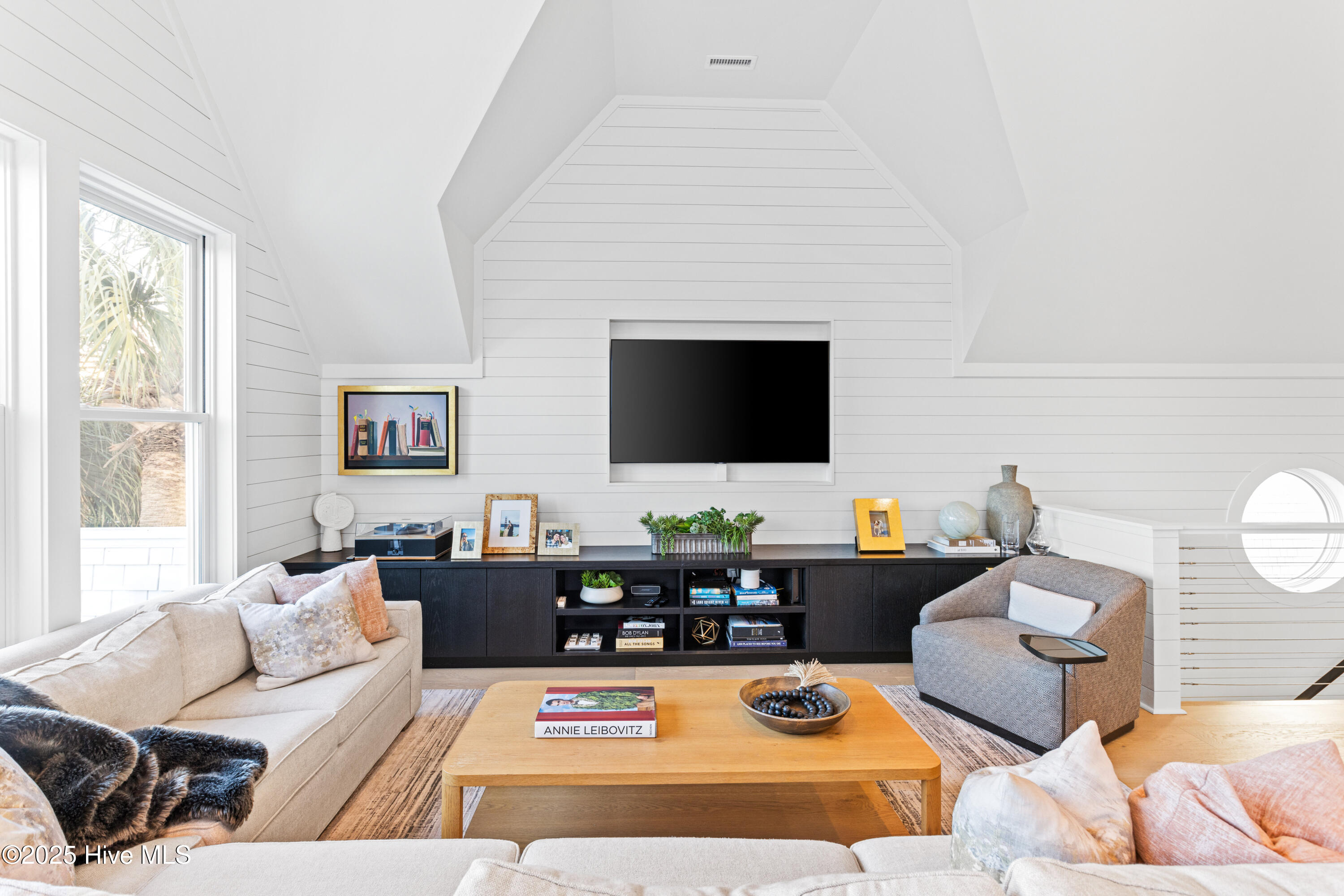 105 Turks Head Court