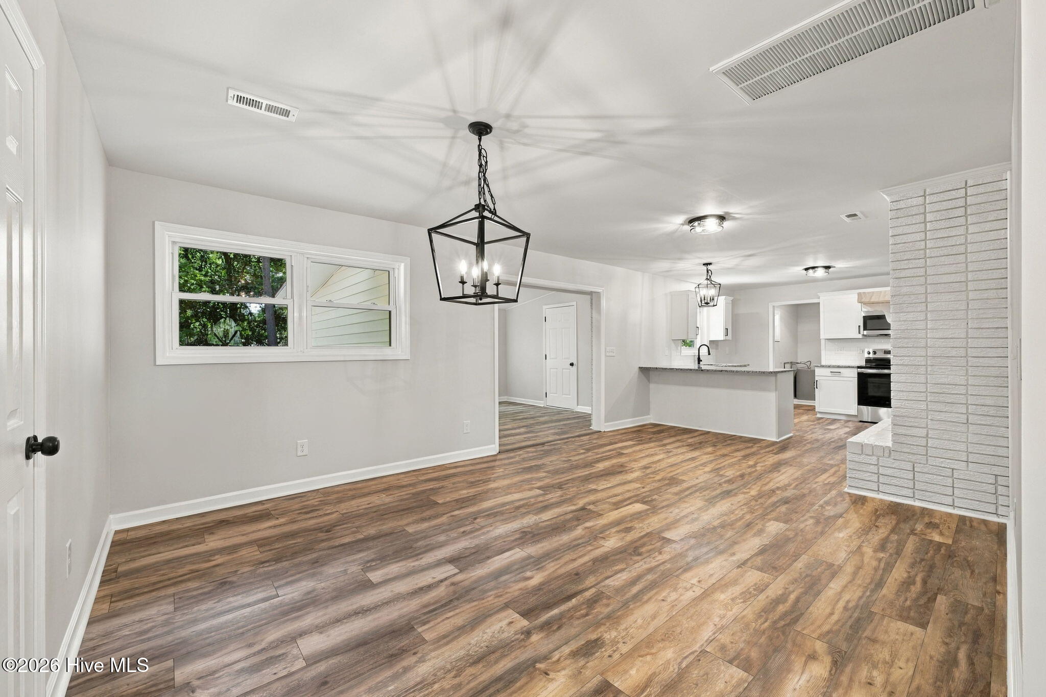 1202 Forest Drive