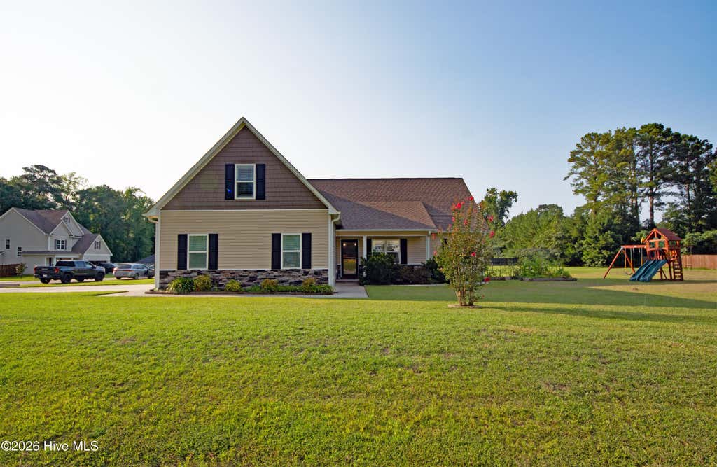 Photo of 200 Gillcrest Court, Jacksonville, NC 28540 (MLS # 100597179)
