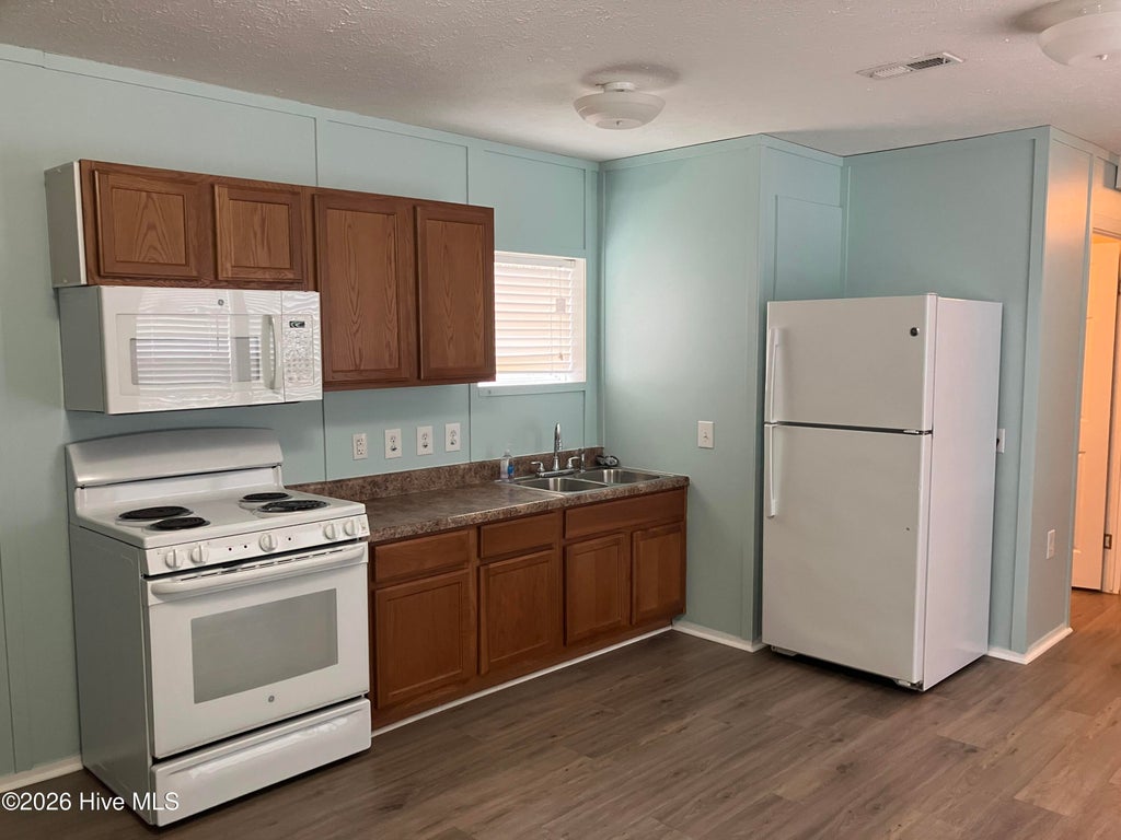 Photo of 1024 Alandale Place SE, Bolivia, NC 28422 (MLS # 100608520)