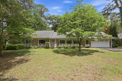 Homes For Sale - 114 E Fairway Drive<br/> Beaufort County, Washington, NC 27889