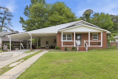 Photo of 103 Arthur Court, Jacksonville, NC 28546 (MLS # 100572665)