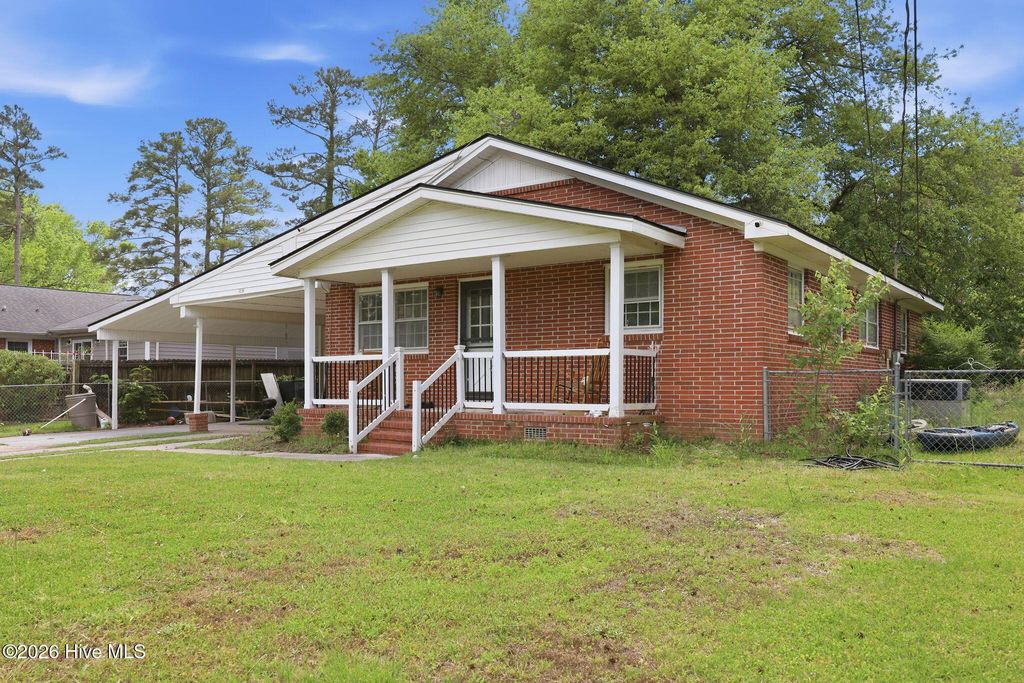Photo of 103 Arthur Court, Jacksonville, NC 28546 (MLS # 100572665)