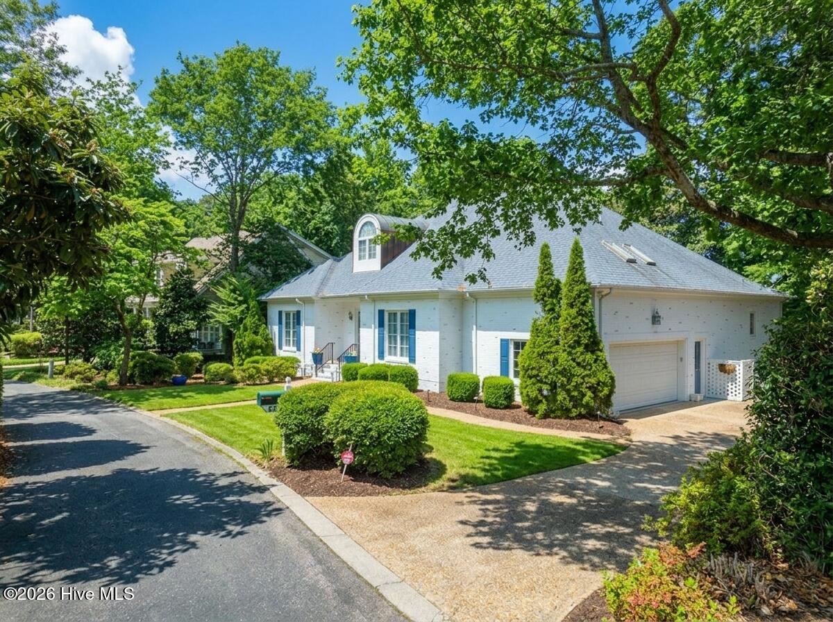 8819 Sawmill Creek Lane