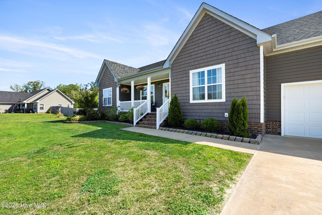 Photo of 113 Pisgah Drive, Moyock, NC 27958 (MLS # 100568543)