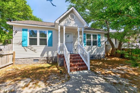 Tiny photo for 220 NE 33rd Street, Oak Island, NC 28465 (MLS # 100568924)