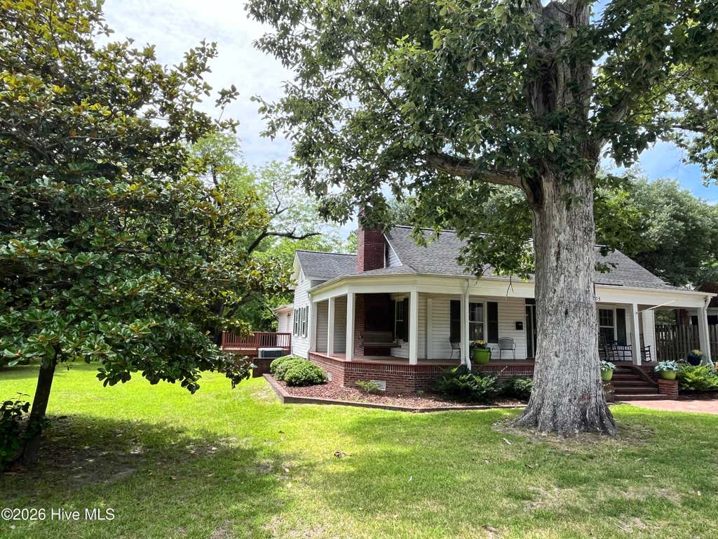 Photo of 505 N Madison Street, Whiteville, NC 28472 (MLS # 100585898)