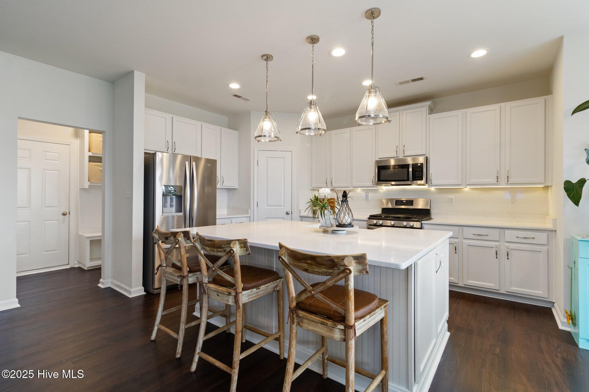 Moyock, North Carolina 27958, United States, 5 Bedrooms Bedrooms, ,4 BathroomsBathrooms,Residential,Active,255913