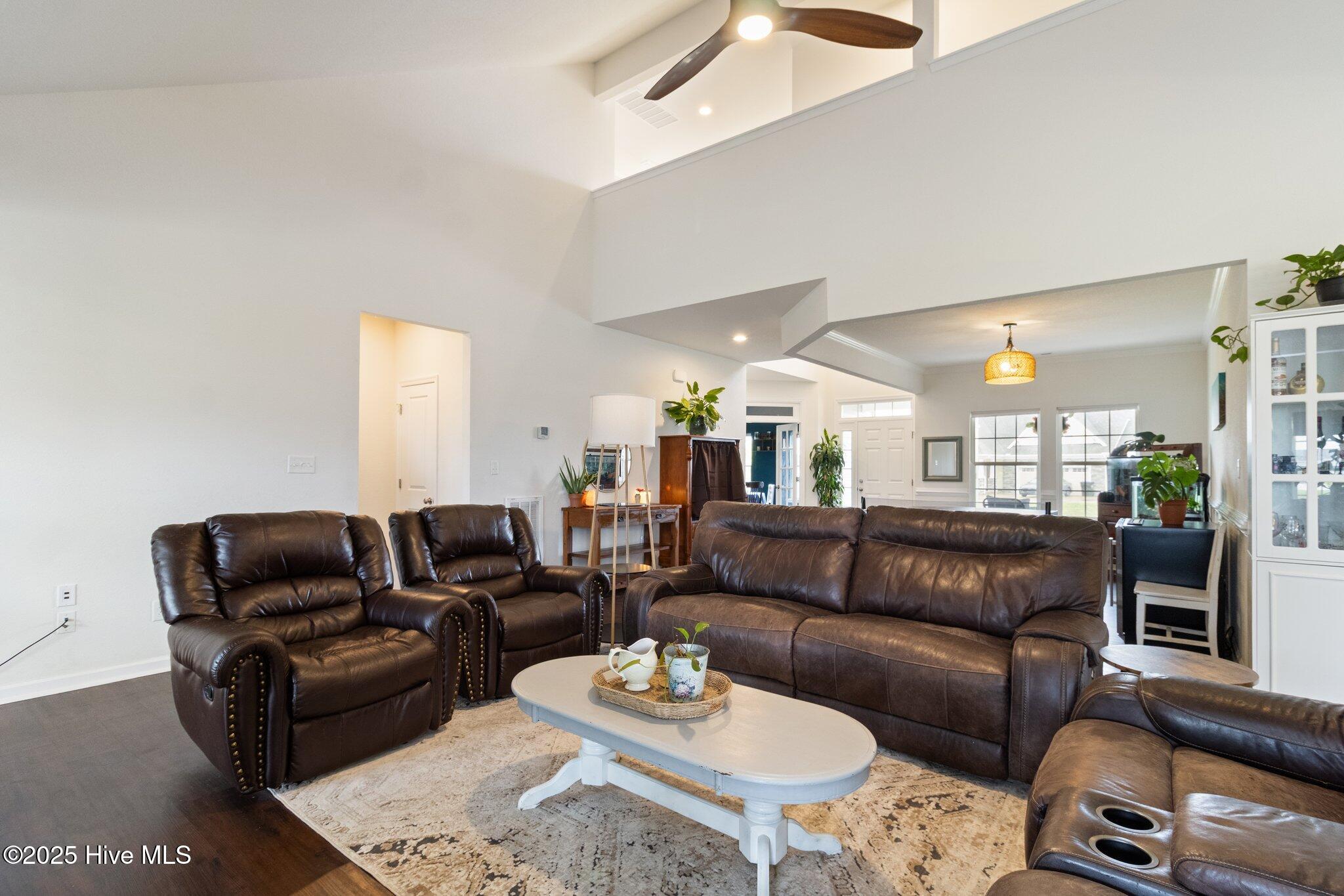 Moyock, North Carolina 27958, United States, 5 Bedrooms Bedrooms, ,4 BathroomsBathrooms,Residential,Active,255913